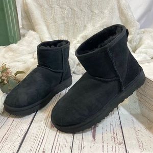 Ugg classic mini 2 sheepskin boots